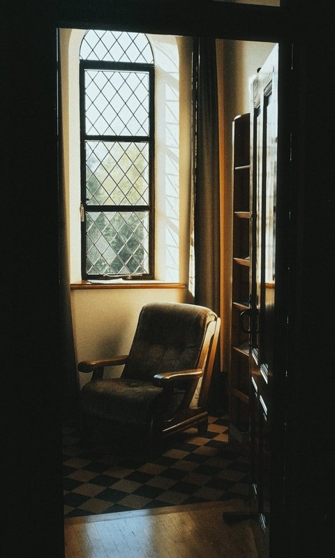 Een vijfdaagse verdiepende wandeltocht door de natuurgebieden van onze zuidergrens, inclusief een tweedaagse stilteretraite in het trappistenklooster Abdij Koningshoeven.
